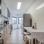 Marisol, Spacious T2 With Ac Near Golf, Aroeira, Caparica * Charneca (Setubal)