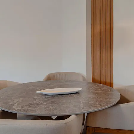 Marisol, Spacious T2 With Ac Near Golf, Aroeira, Caparica アパート