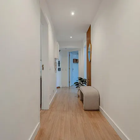 Marisol, Spacious T2 With Ac Near Golf, Aroeira, Caparica *