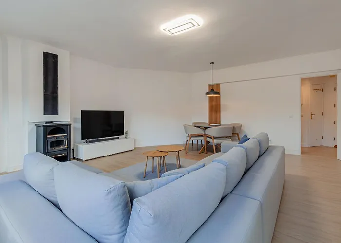 Marisol, Spacious T2 With Ac Near Golf, Aroeira, Caparica * シャルネカ