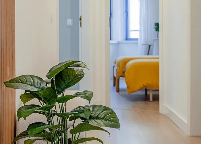 Marisol, Spacious T2 With Ac Near Golf, Aroeira, Caparica * שארנקה